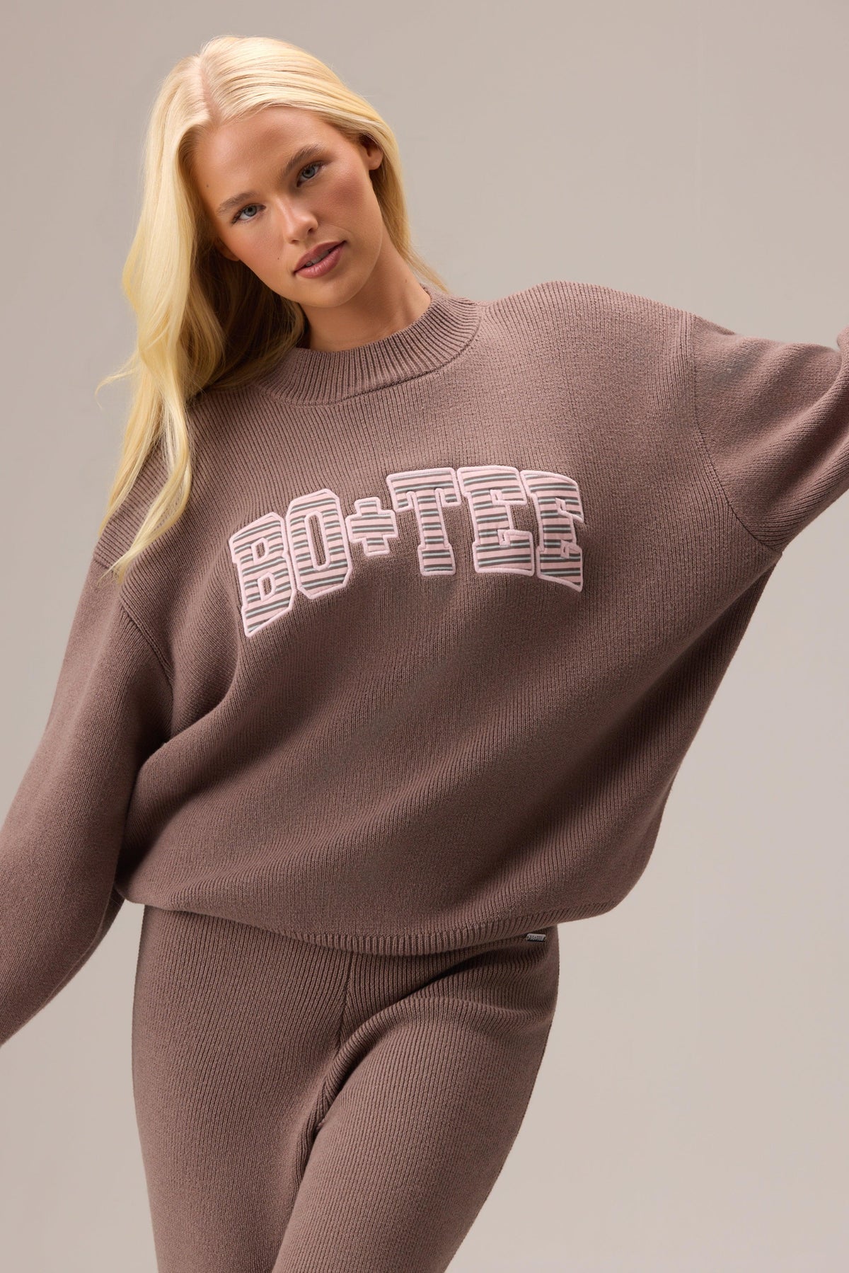 Ribbed Knit Oversized Jumper In Chestnut