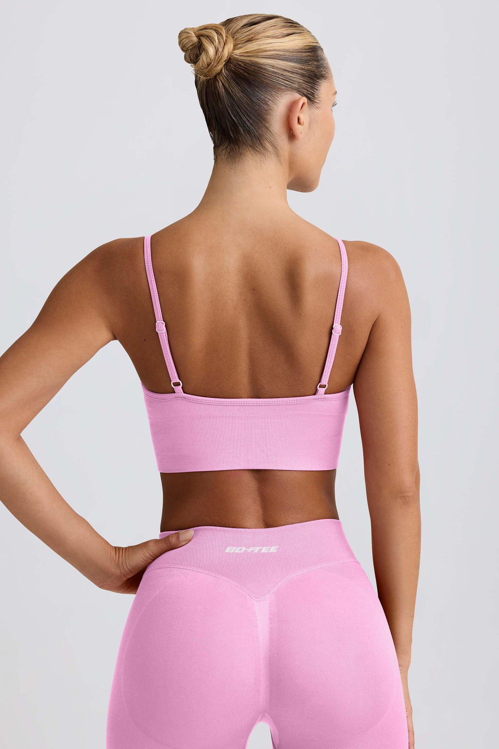 Define Luxe V-neck Sports Bra In Bubblegum Pink