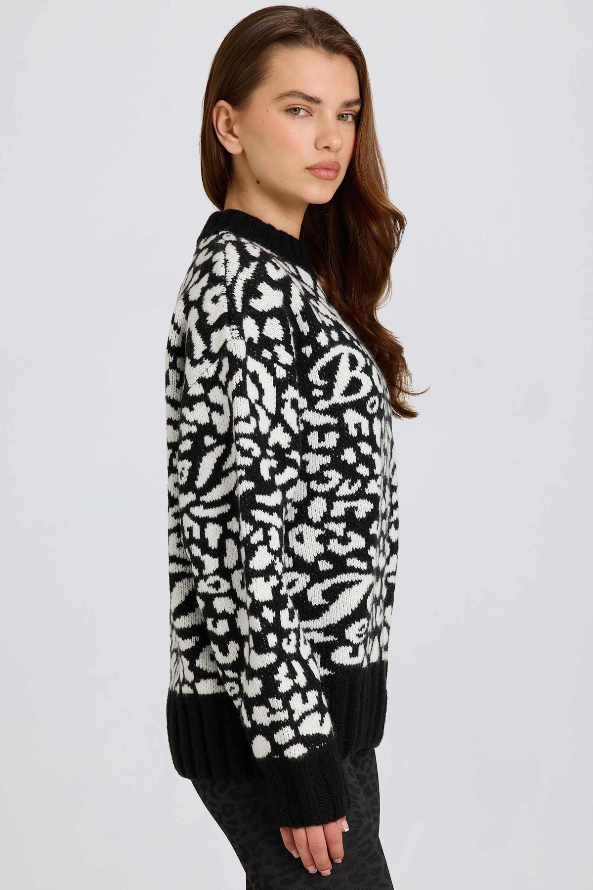 Jacquard-knit Oversized Jumper In Black