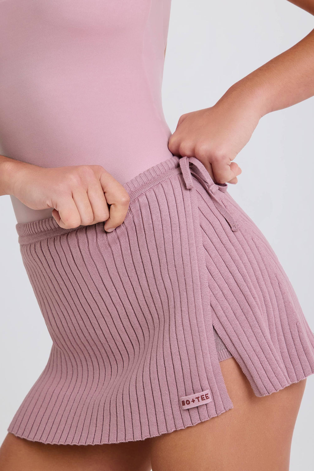 Ribbed Knit Tie Wrapover Skort In Mauve