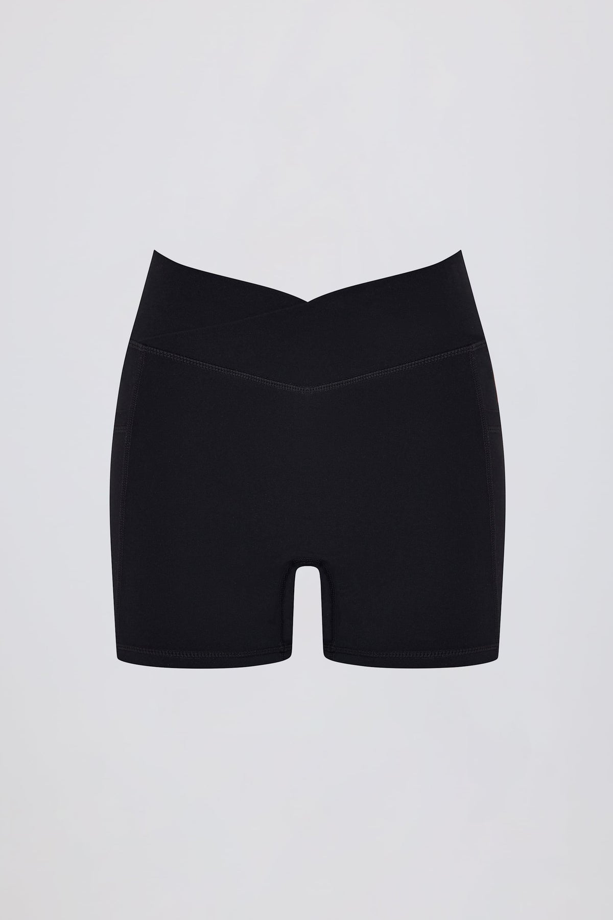 Soft Active V-waist Pocket Mini Shorts In Black