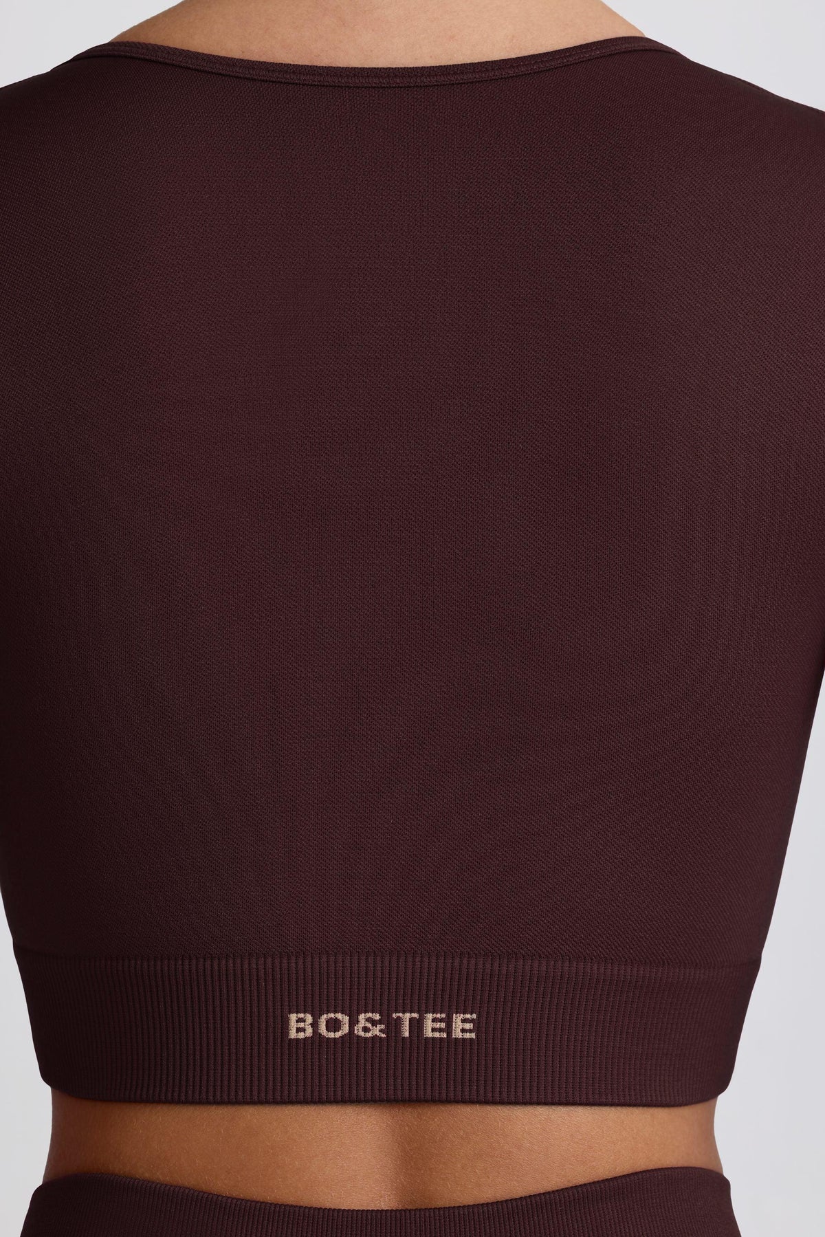 Super Sculpt Seamless Long-sleeve Crop Top In Chocolate