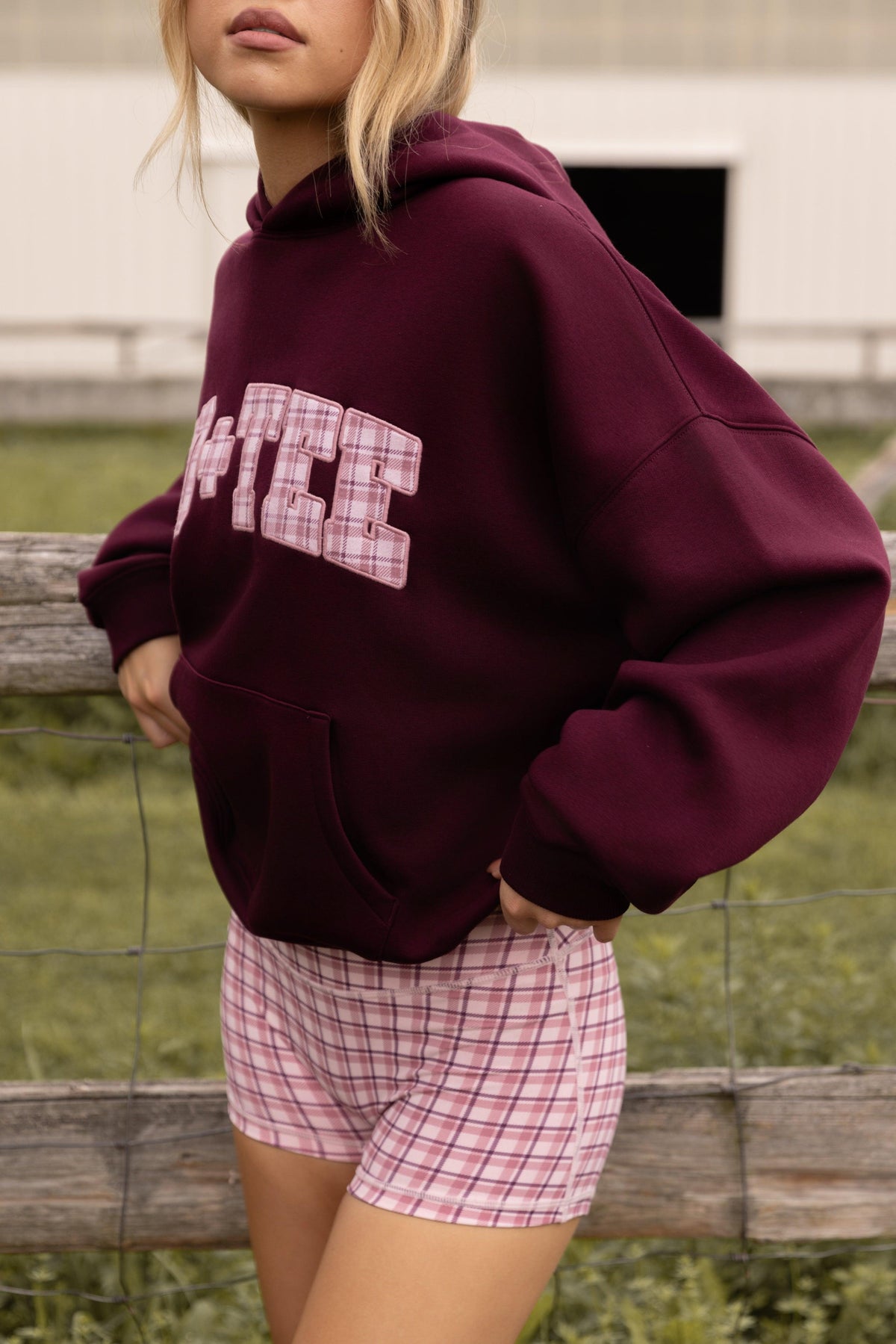 Oversized Applique Hoodie In Burgundy