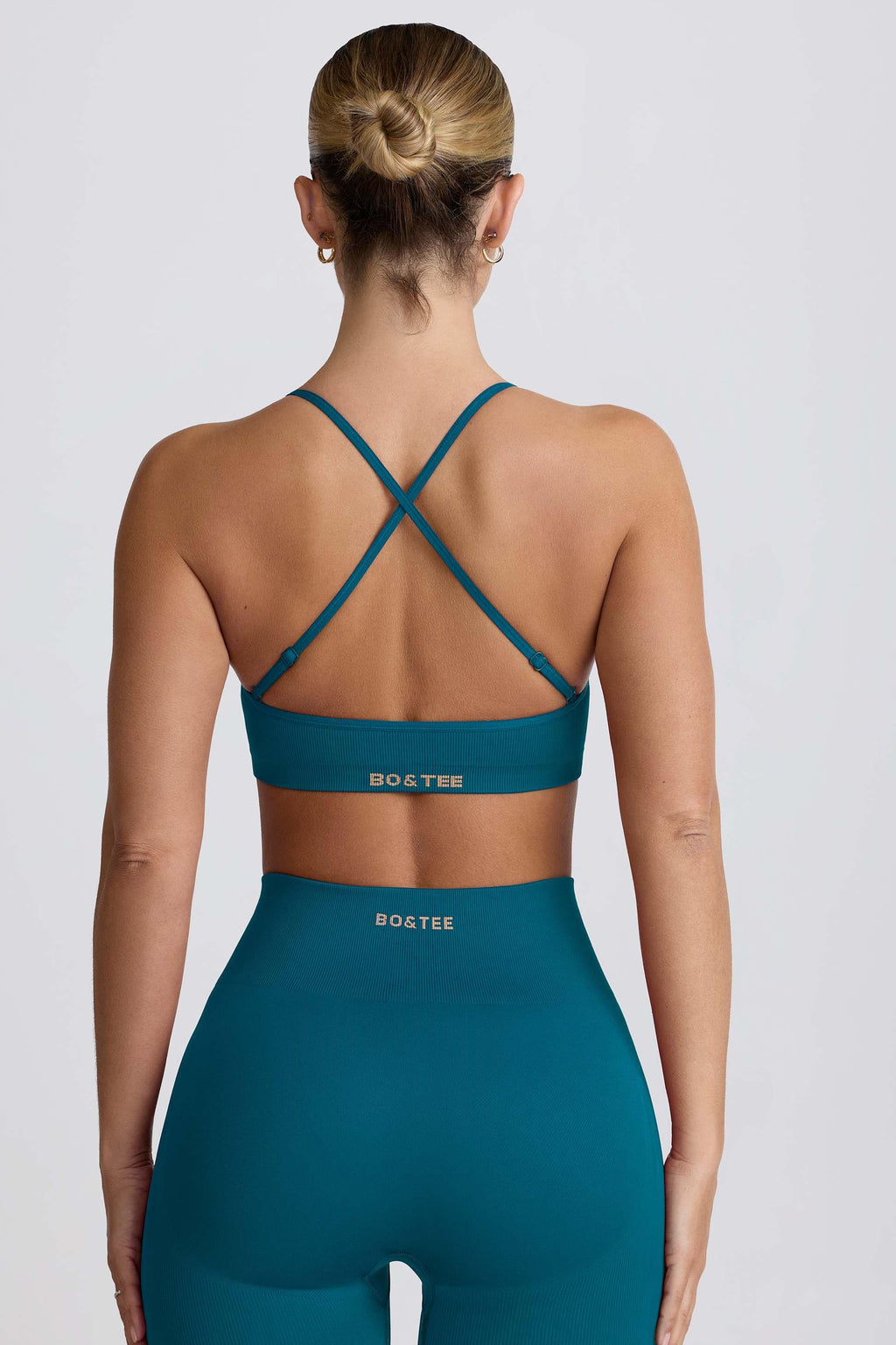 Super Sculpt Seamless Cross-back Sports Bra In Teal